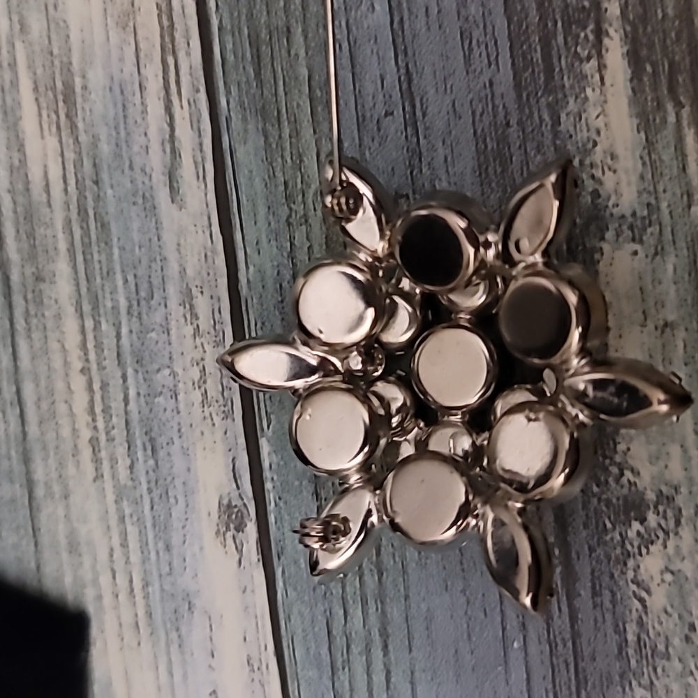 Rhinestone Brooch - Picture 3 of 5